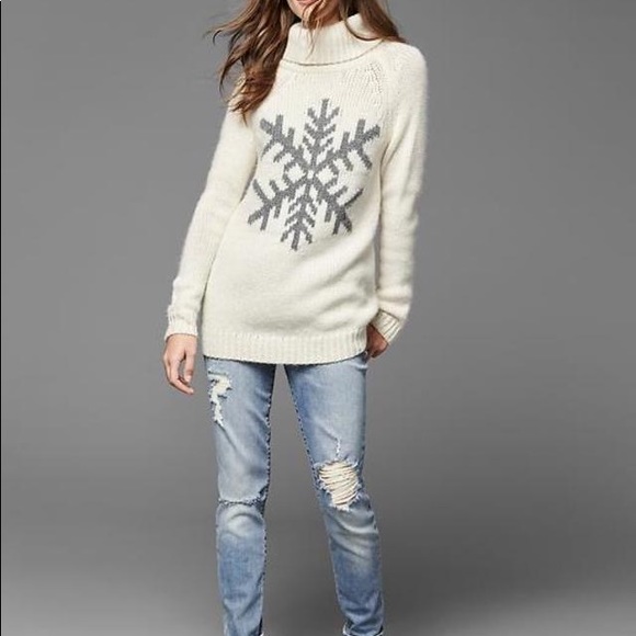 Turtle neck snowflake sweater - Picture 3 of 9